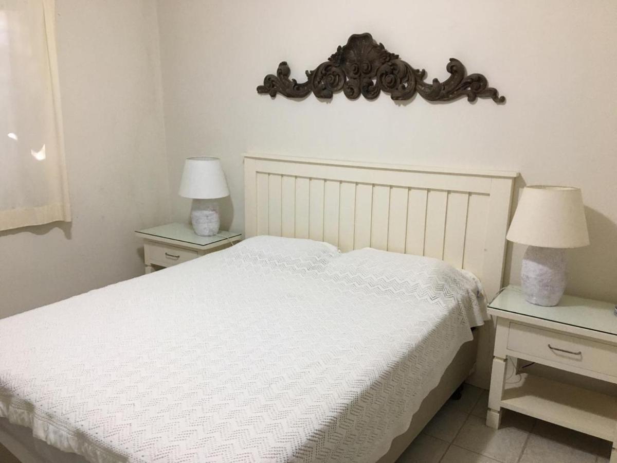 Villa Serena Bed & Breakfast 엠부 외부 사진