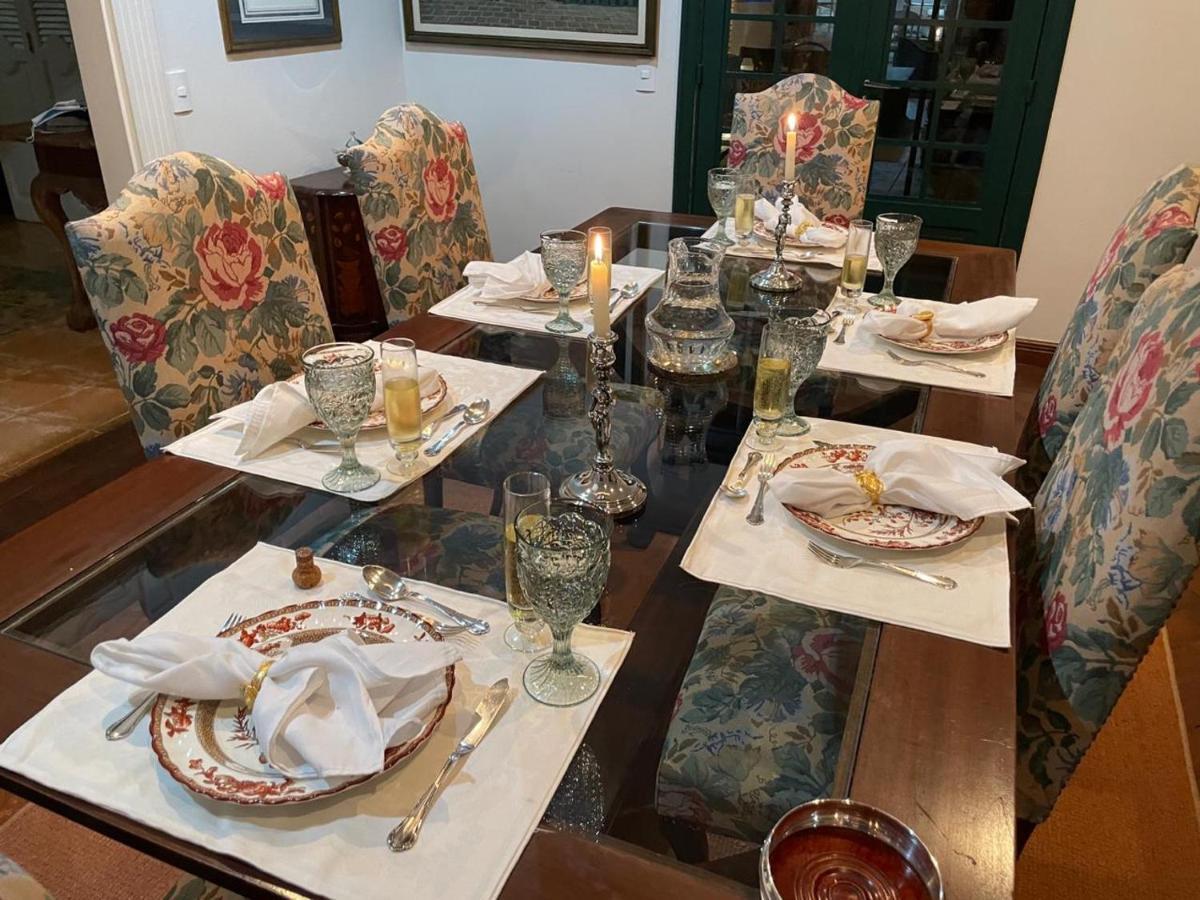 Villa Serena Bed & Breakfast 엠부 외부 사진