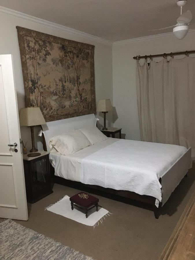 Villa Serena Bed & Breakfast 엠부 외부 사진